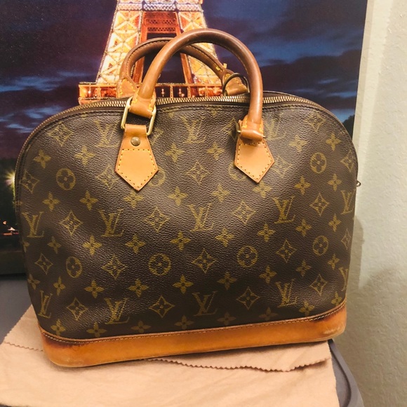 ❌❌ SOLD❌❌ Authentic Alma Pm - Picture 1 of 8